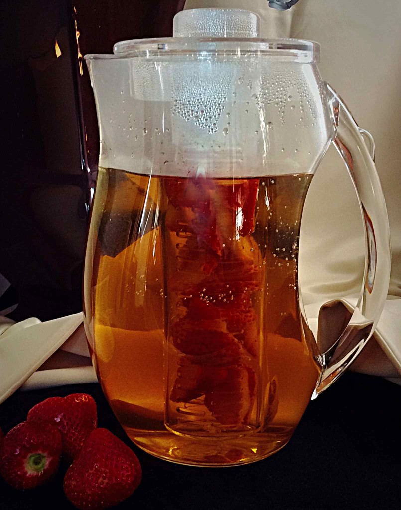 Gear Ultimate Water Infuser Pitcher