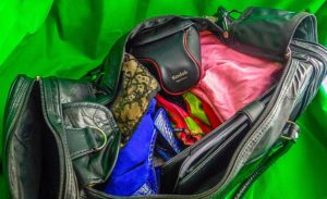 Embassyâ„¢ Design Genuine Leather Gym Bag