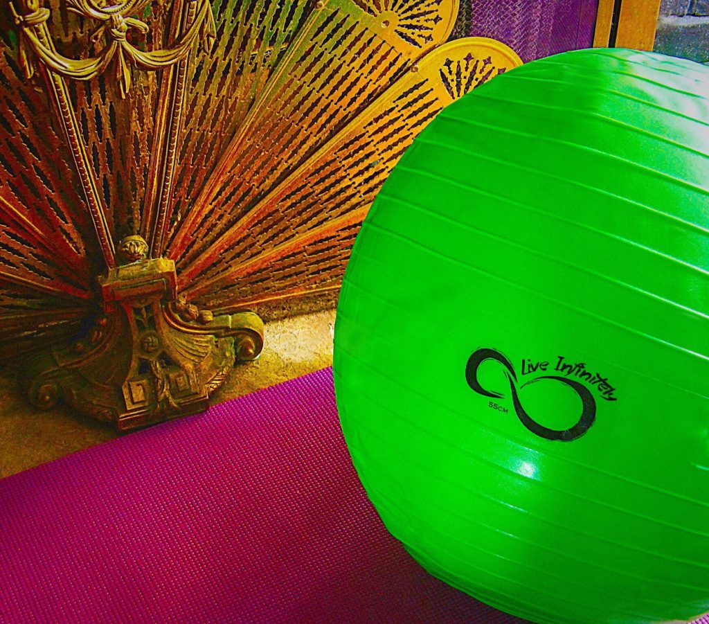 Weekend Workout: Live Infinitely Exercise Ball