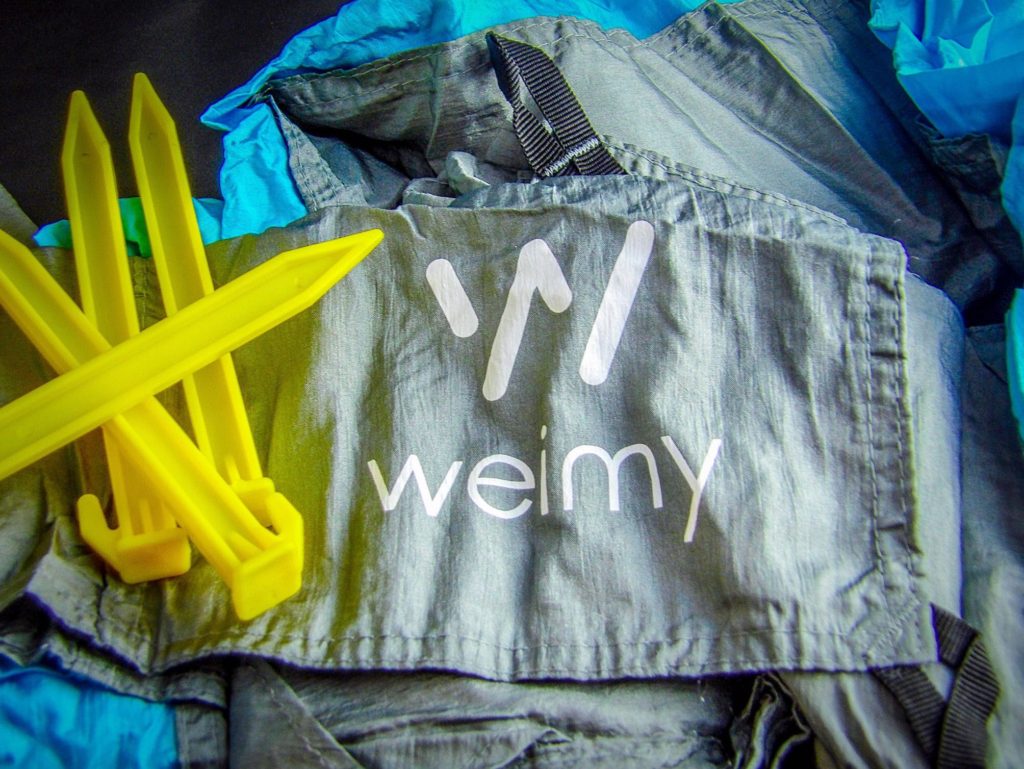 Weimy Sand Repellant Lightweight Compact Beach Blanket 