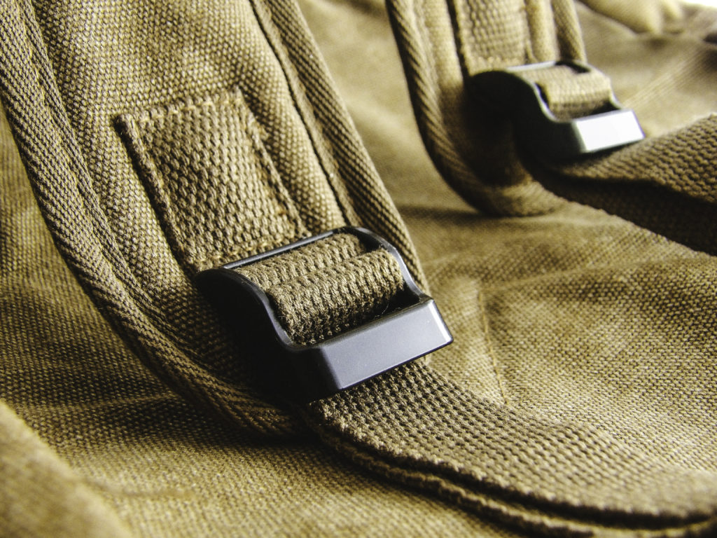 Reinforced stitching on padded shoulder straps