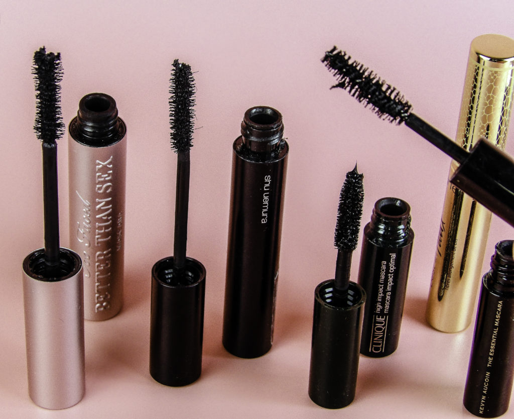 Clump Cleaner works with all my favorite mascara brands and completely removes clumps and debris