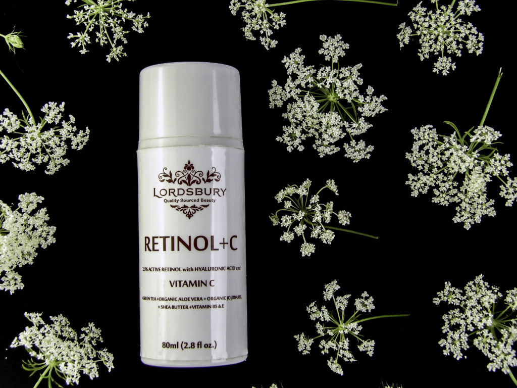 Lordsbury Retinol+C Moisturizing Cream improves the appearance of dark under eye circles