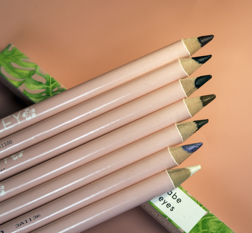 Caley liners are highly pigmented gel-like formulations