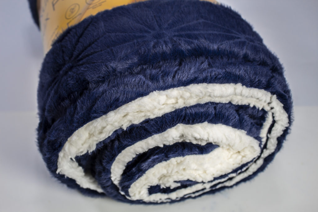 Elegear Faux Fur Sherpa Throw Blanket