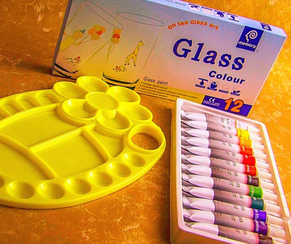 MagicdoÂ® 12 Colors Glass Paint Set