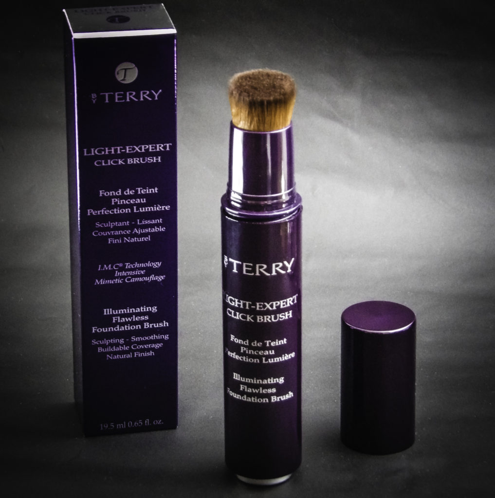 By Terry Light-Expert Click Brush Foundation