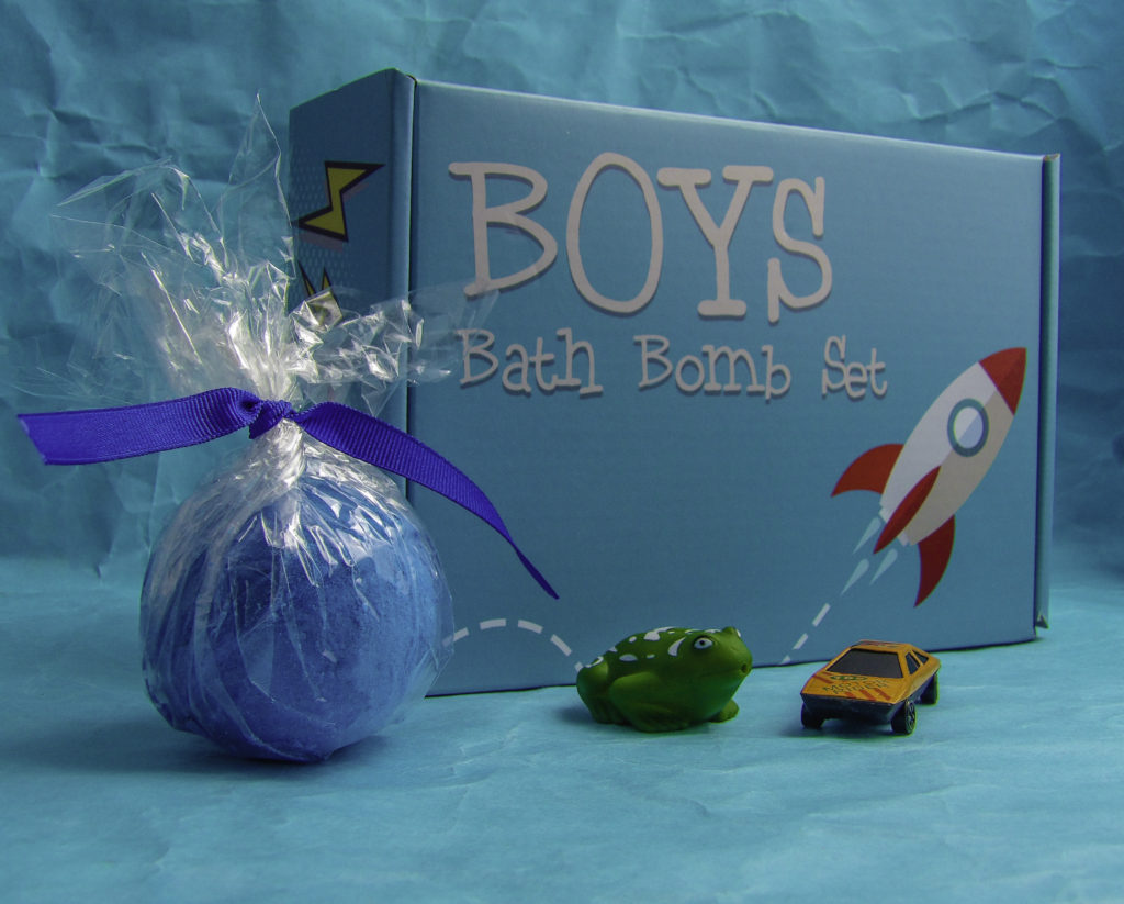 Blissique Boys Bath Bomb Set makes a great gift for boys & girls as young as three