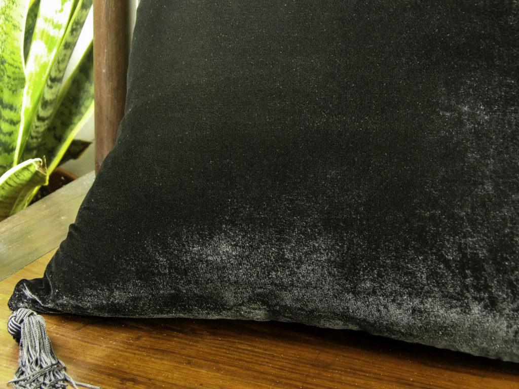 Made of velvet with silk that gives a beautiful soft sheen to the fabric and extra durability