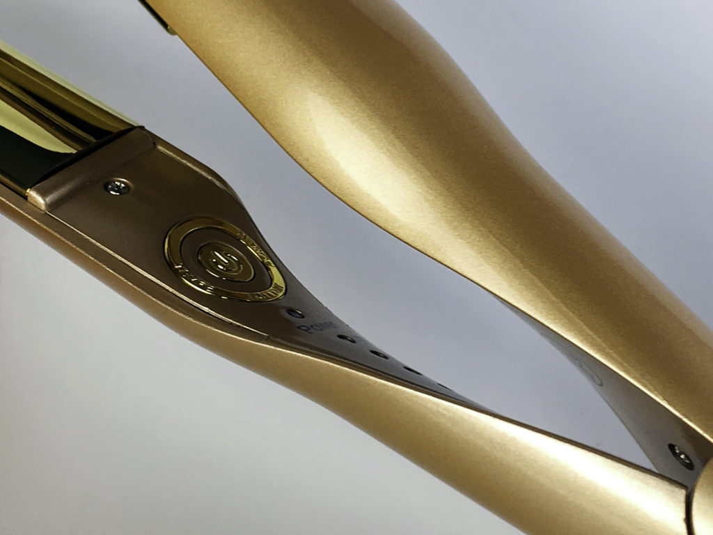 The unique curved design of the AeroBeauty Twist Straightening Iron allows for curls or straightening