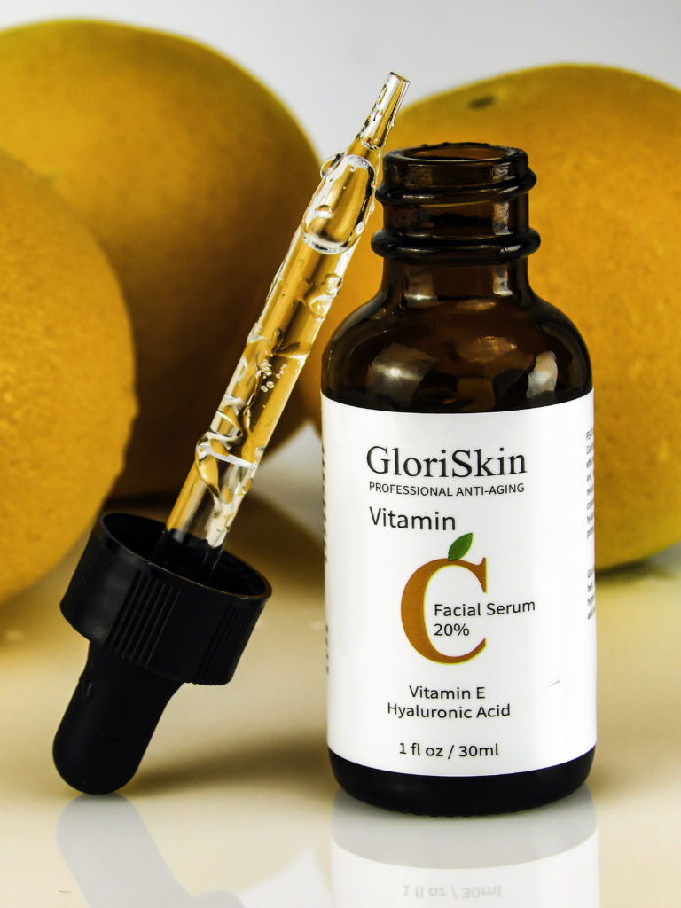 GloriSkin Organic Vitamin C Serum contains 20% VItamin C, Ferulic Acid, Hyaluronic Acid, and CItrus Stem Cells
