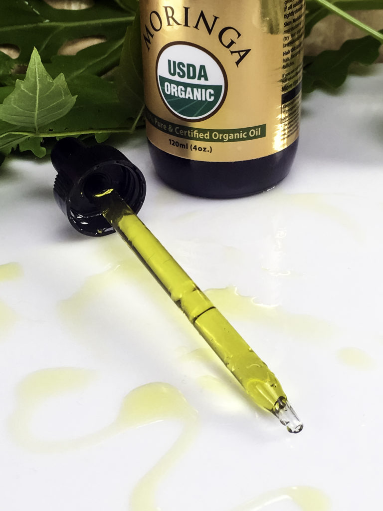 Prime Natural Organic Moringa Oil is an unscented, lightweight oil that absorbs easily 