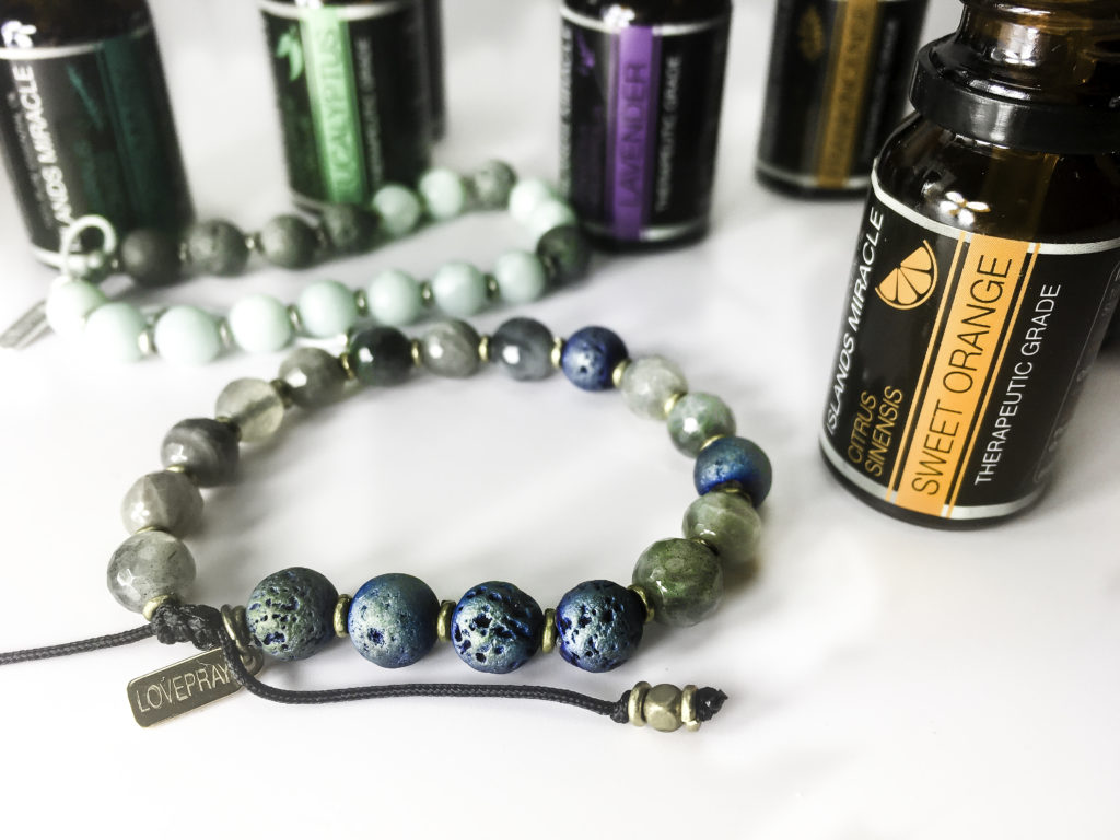 Apply the Essential oil of your choice to the lava beads