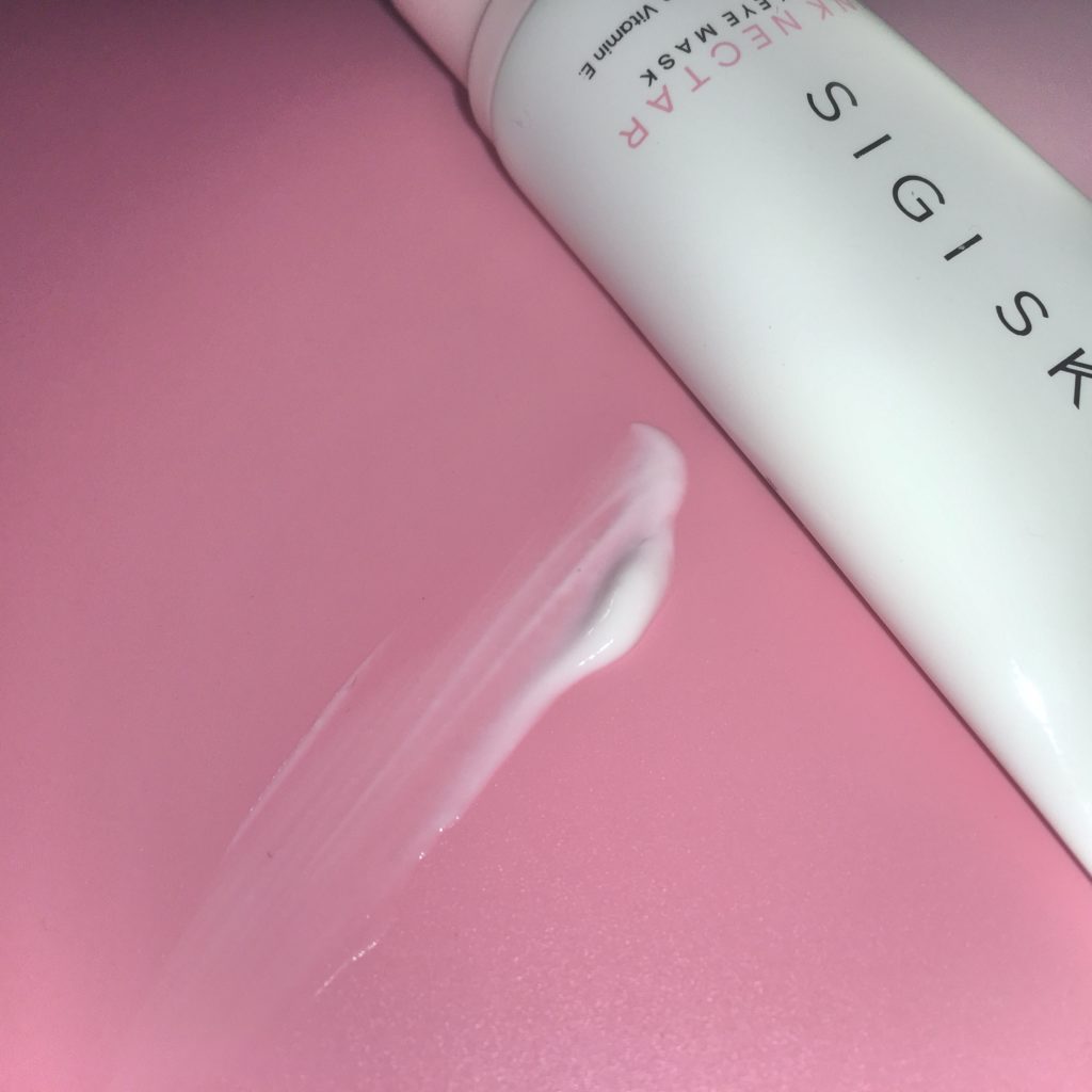 Sigi Skin Peach Eye Cream is creamy, light and absorbent
