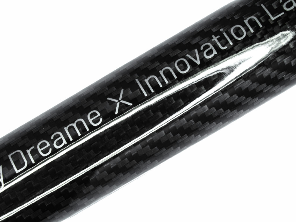 Long extender is lightweight and sturdy carbon fiber